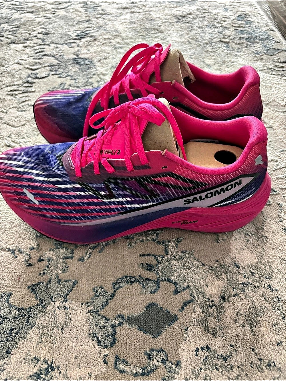 Salomon Aero Volt 2 Running Shoes Pink & Blue US 9